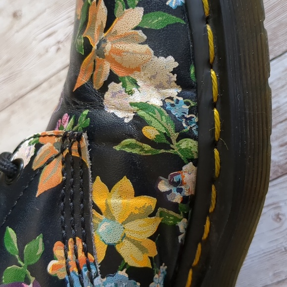 Dr. Martens 1460 Pascal 8 Eye Darcy Floral Leather High Top Boots 8 - Picture 8 of 17